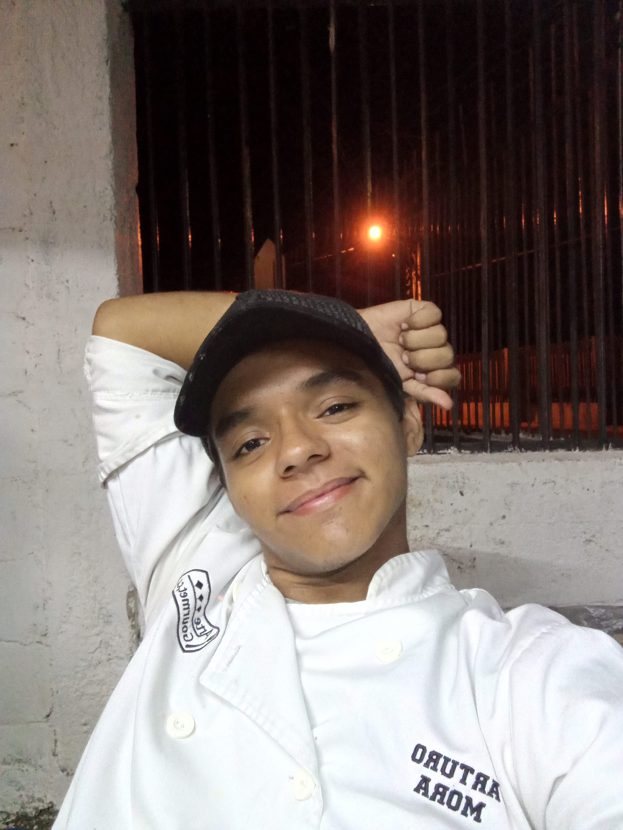 Chef Arturo Mora